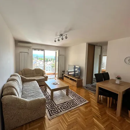Air Urban Apartment Sarajevo Exterior photo